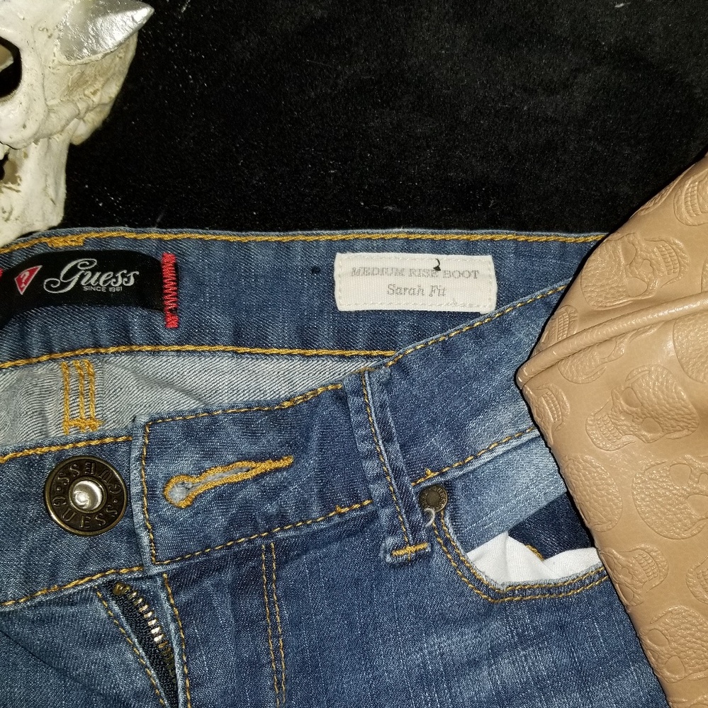 Beautiful Guess Bootcut Jeans - Picture 4 of 5